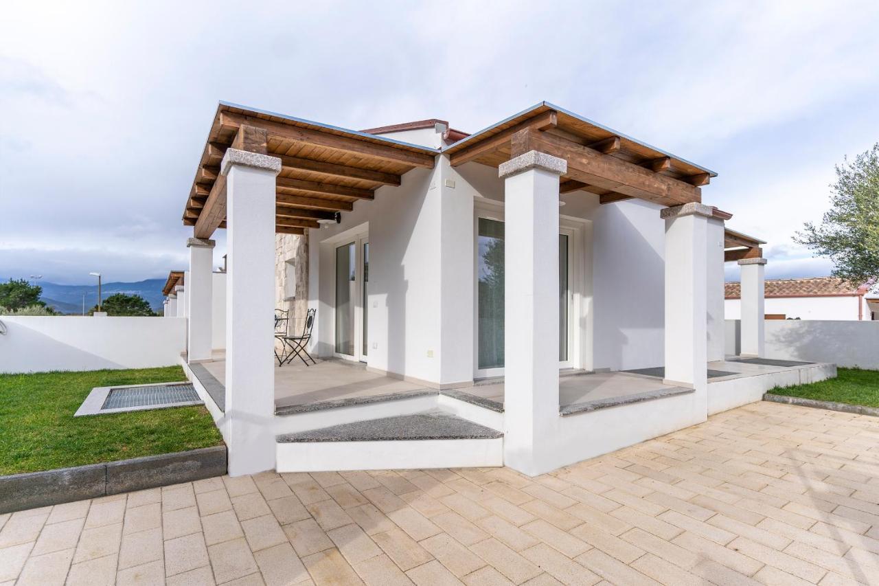 Villa Elena - Affitti Brevi Italia Àrbatax Екстериор снимка